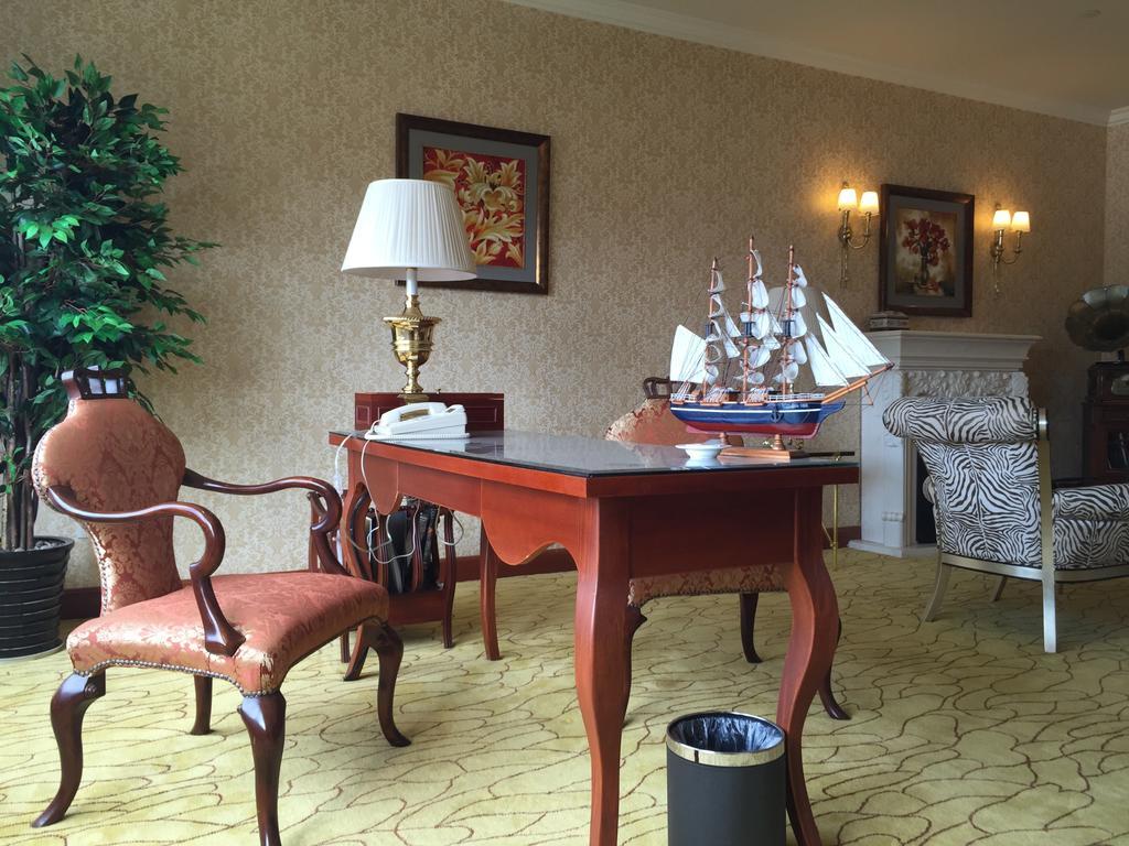 Alton Hotel Wuhu Quarto foto
